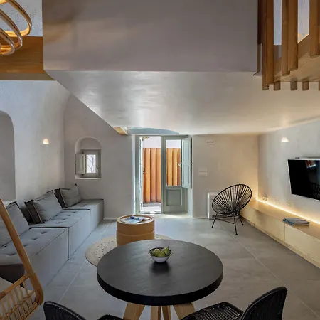 Santorini Soul (adults Only) Pýrgos