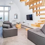 Santorini Soul (adults Only) Pýrgos